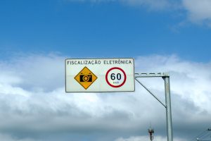 Multa com a CNH suspensa