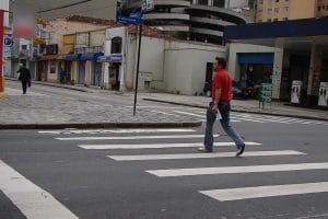 Circulação em calçadas.