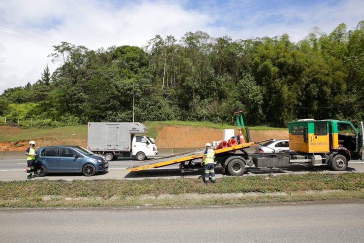 Colisão traseira é o tipo de acidente mais registrado nas rodovias ...
