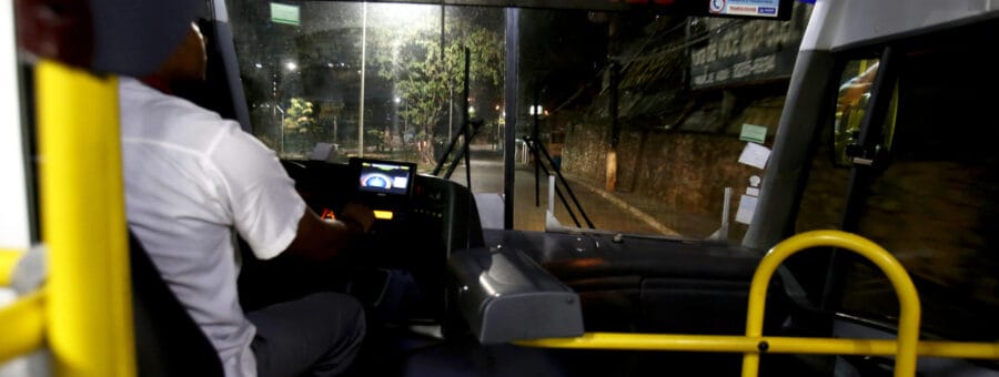 pontos cegos ônibus