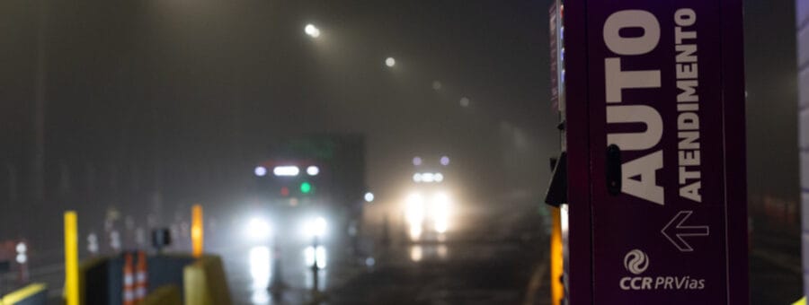 dirigir sob chuva forte