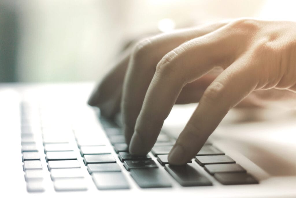 Curso de reciclagem da CNH: nova regra acaba com EaD gravado e exige participação ao vivo