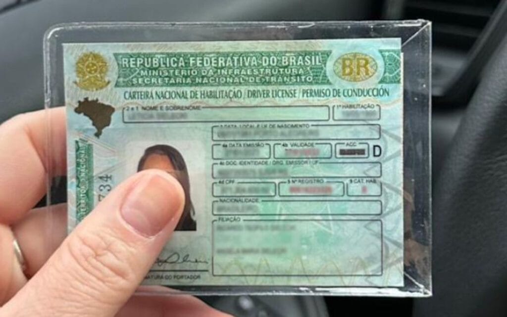 Contran aprova nova regra da CNH, mas publicação oficial ainda é aguardada. Veja o que pode mudar