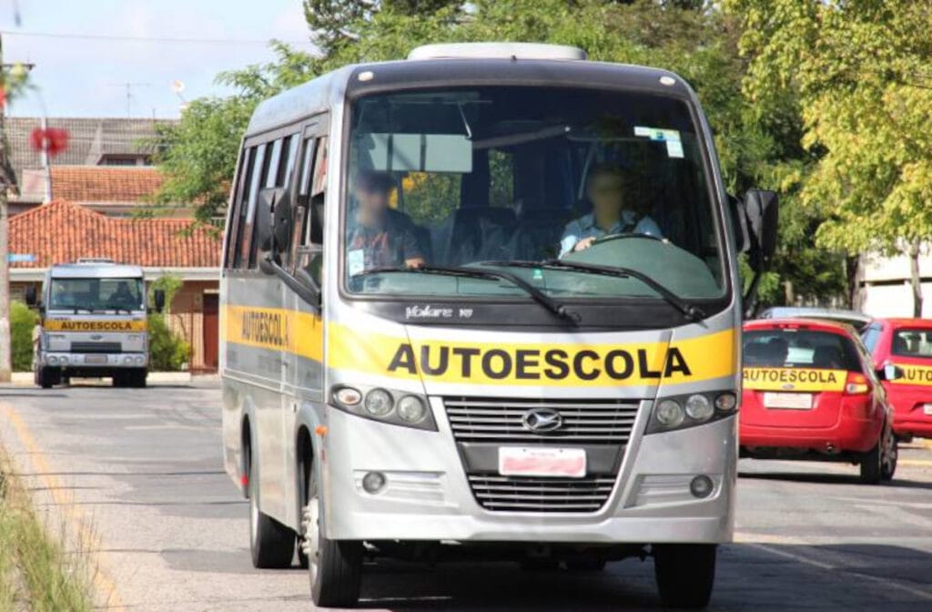 Detran abre recadastramento de instrutores de trânsito sob novas regras do Contran
