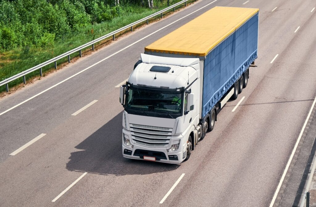 São Paulo lidera ranking de rodovias, mas gargalos ainda geram um aumento do custo operacional do transporte de 14,6%