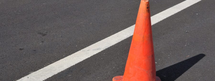 vaga reservada com cone