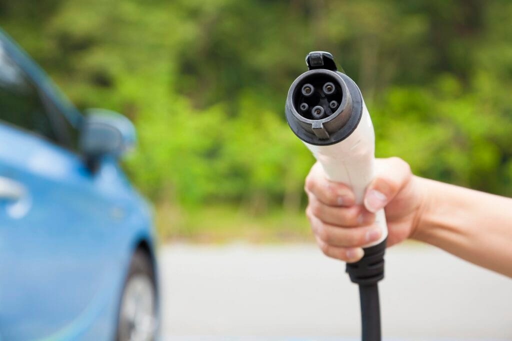 Categoria B: projeto permite dirigir carros elétricos mais pesados