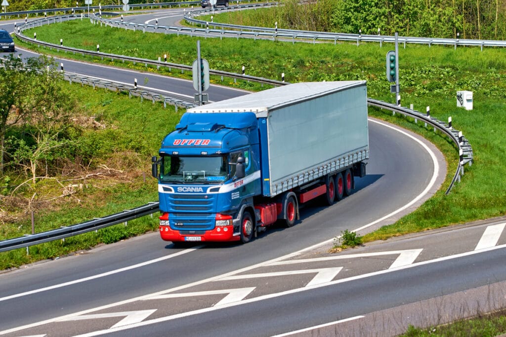 Senado aprova PEC sobre locais de descanso de motoristas profissionais