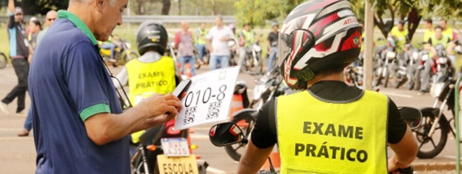formação de condutores CNH autoescolas