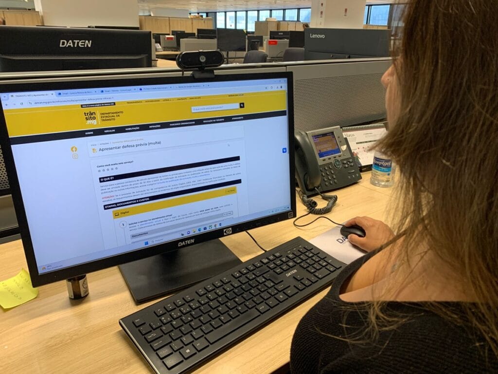 Multa de trânsito: saiba como apresentar defesa e recorrer de autuações