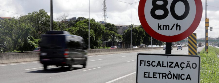 multas de trânsito por dia