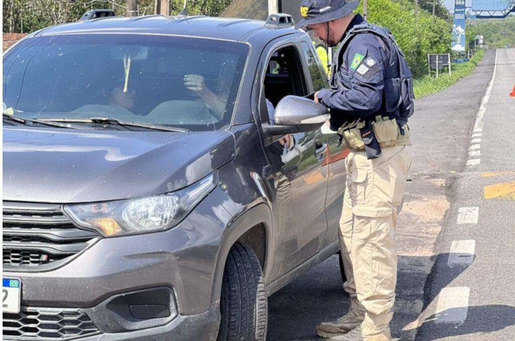 PRF inicia Operação Semana Santa 2026 com foco em ultrapassagens