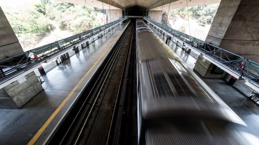 metrô garagem