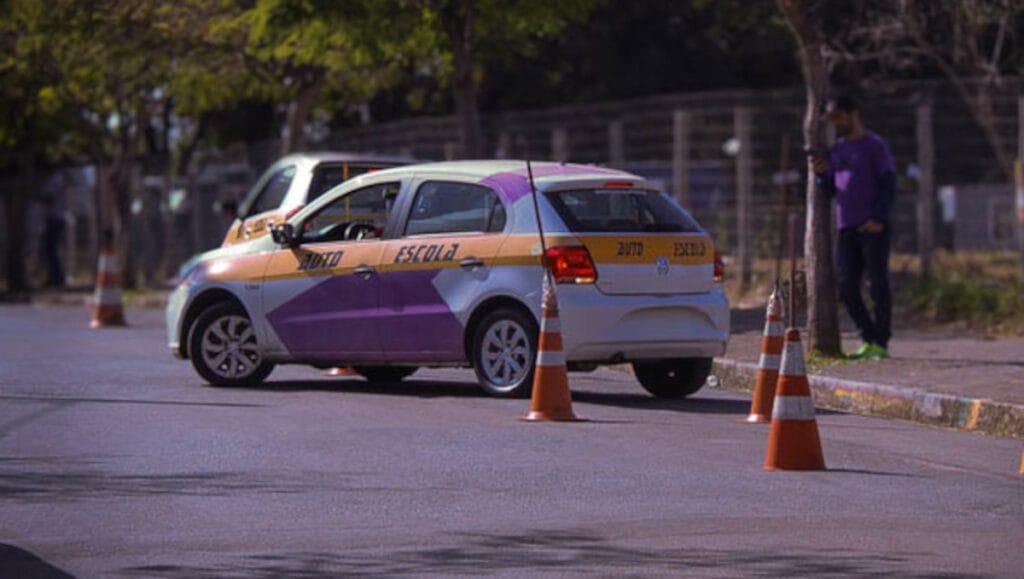 MG passa a exigir exame toxicológico para emissão da primeira CNH a partir de 20 de junho
