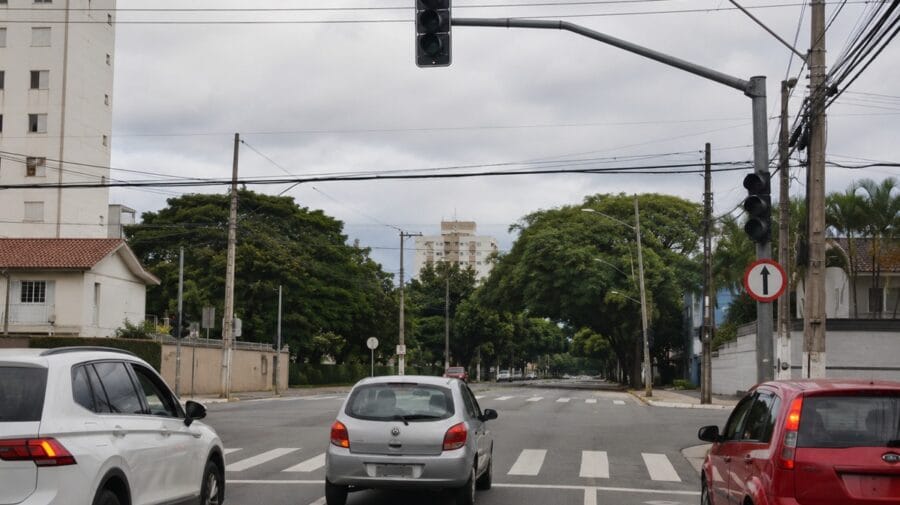 Semáforo apagado