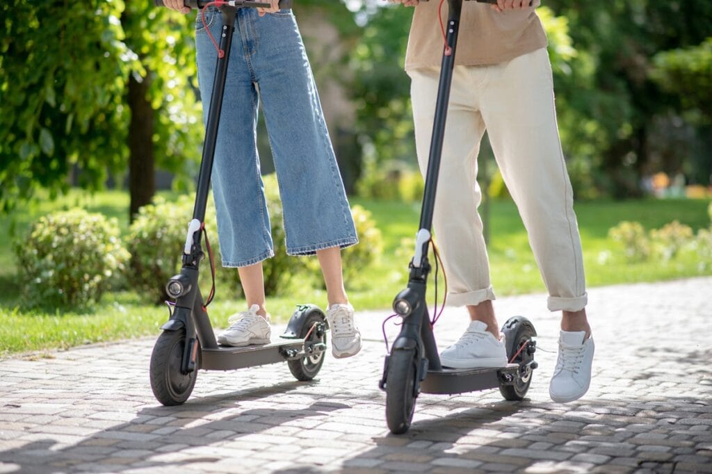 Autopropelido, bicicleta elétrica ou ciclomotor? Saiba as diferenças e as regras de circulação