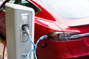 carregar carro elétrico todos os dias mitos