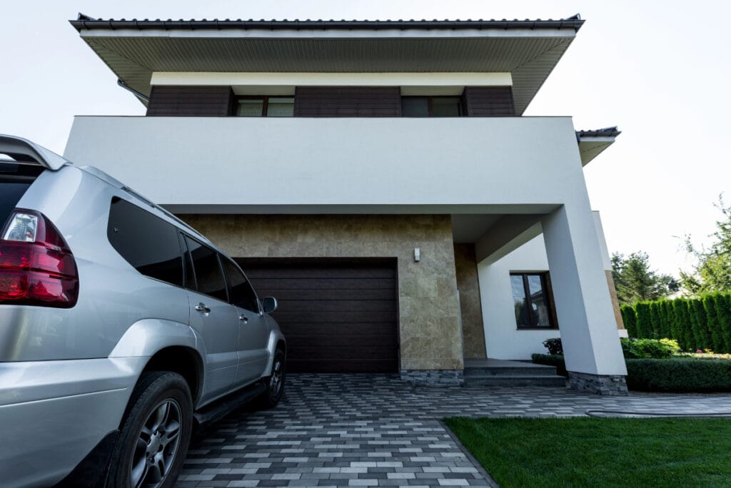 Vai viajar nas férias? Veja 7 cuidados antes de deixar o carro parado na garagem