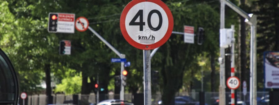 semáforos com radar