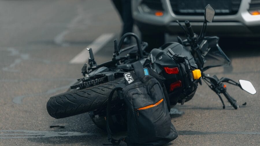 acidente com motociclista