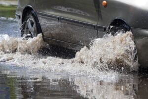 Dirigir com chuva forte