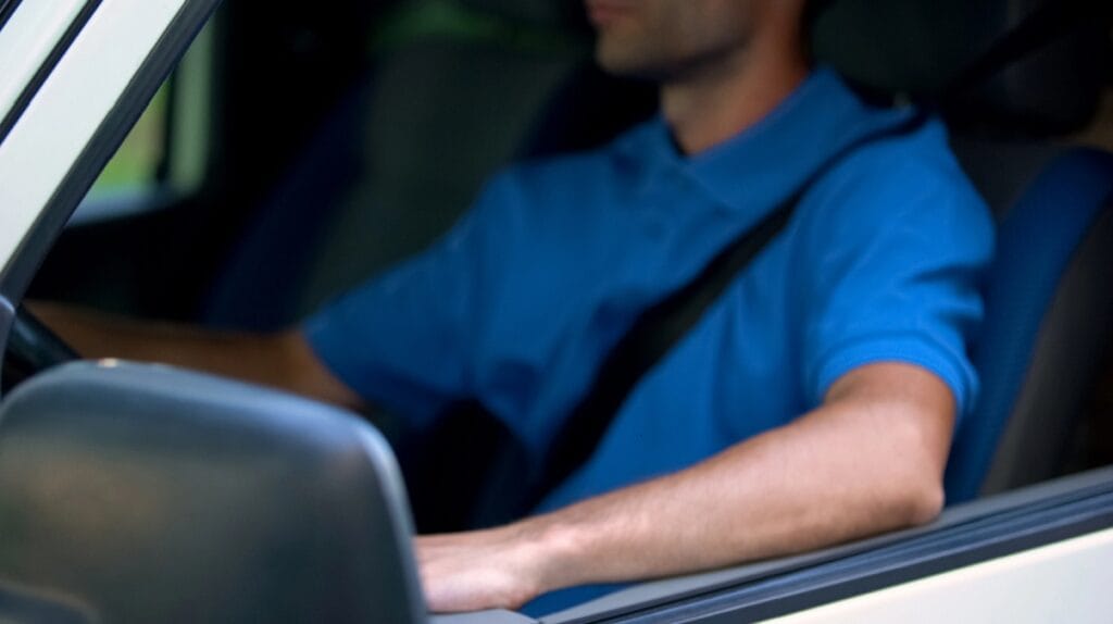 Excesso de confiança ao volante aumenta riscos nas rodovias