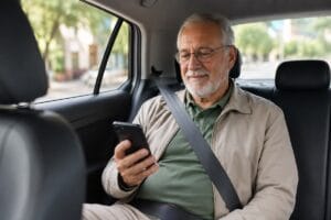 idosos transporte por aplicativo