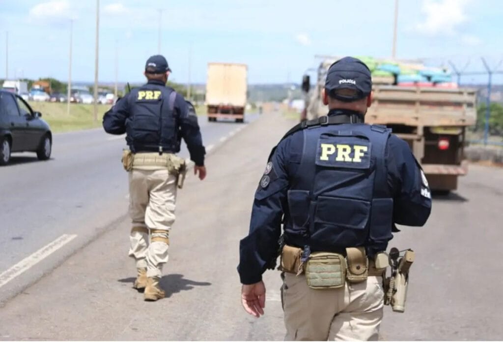 PRF multa 280 motoristas todos os dias por descumprir Lei do Descanso 