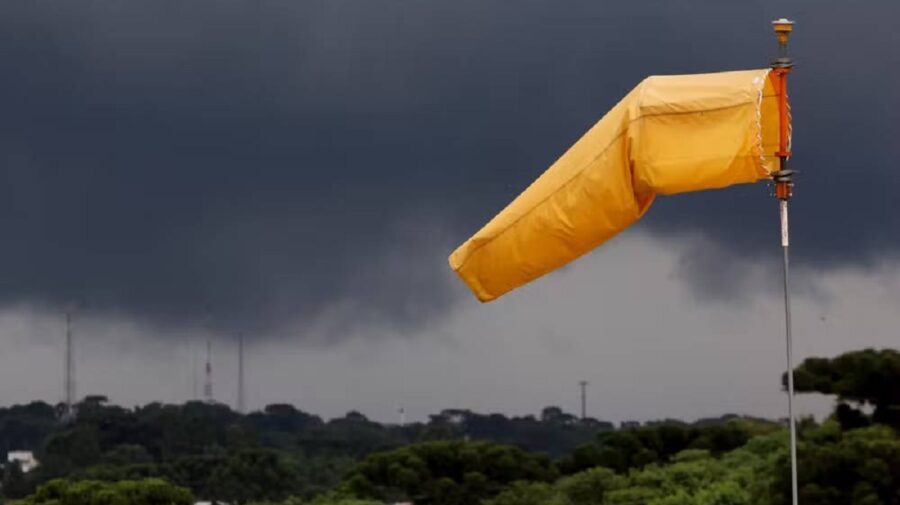 alerta vermelho rodovia