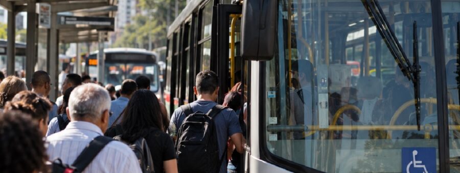 Embarque no Ônibus Tarifa Zero reduzir custo de vida