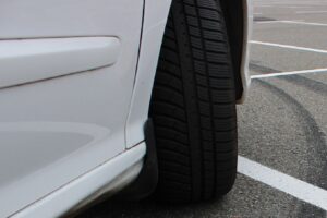 carro pneu