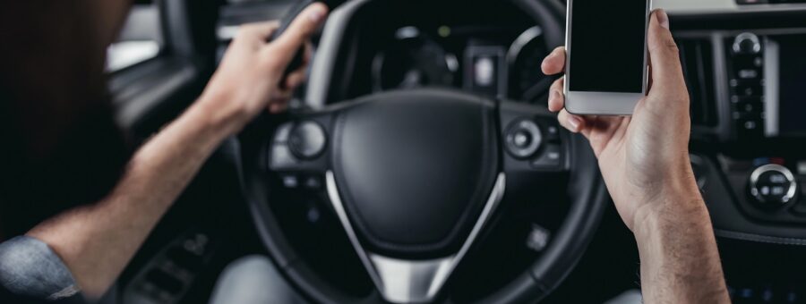 celular ao volante França