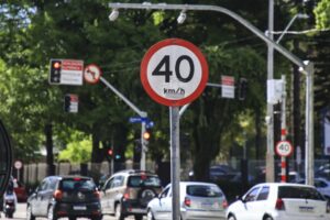 semáforos com radar